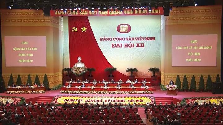 Hotspot Matrix: Biến Mua váy hoa mà không biết 4 thành cơ hội marketing đột phá