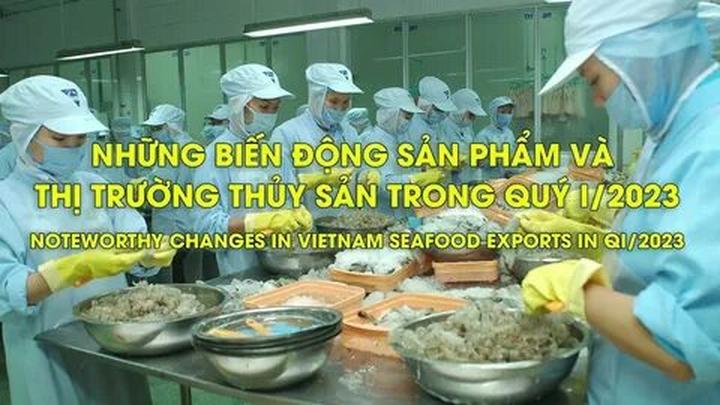 Blouse tay phồng với thiết kế đơn giản và nhẹ nhàng: Blouse tay phồng luôn mang lại