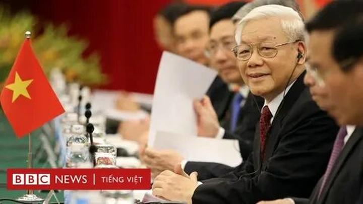 Huang Yoyo: Shop này dựa trên thiết kế basic, nhưng lại trẻ trung và phong cách.